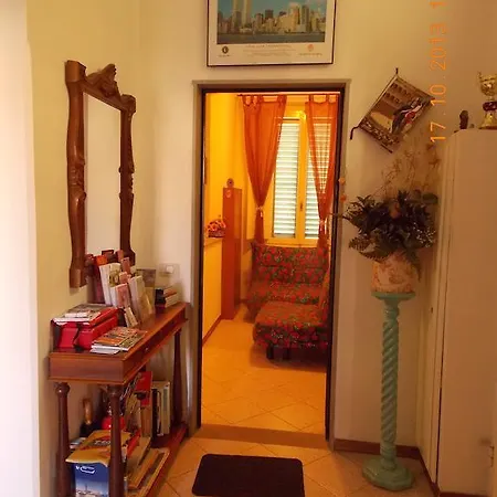 Il Gatto Con Gli Stivali - Konukevi Floransa